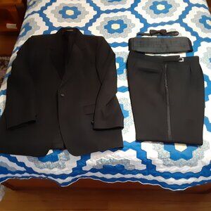 VTG FIRST NIGHTER FORMAL TUXEDO SUIT CUMMERBUND BOW TIE COAT 44L & PANT 37 X 32
